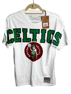 Mitchell & Ness Boston Celtics Hardwood Classics vintage-style graphic T-shirt S
